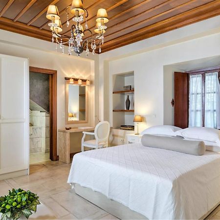 Mare Monte Luxury Suites Spétses Exterior foto